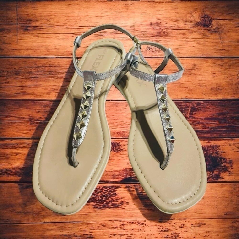 The Flexx Mod Silver and Gold Studded Strap open toe Sandals size 7.5